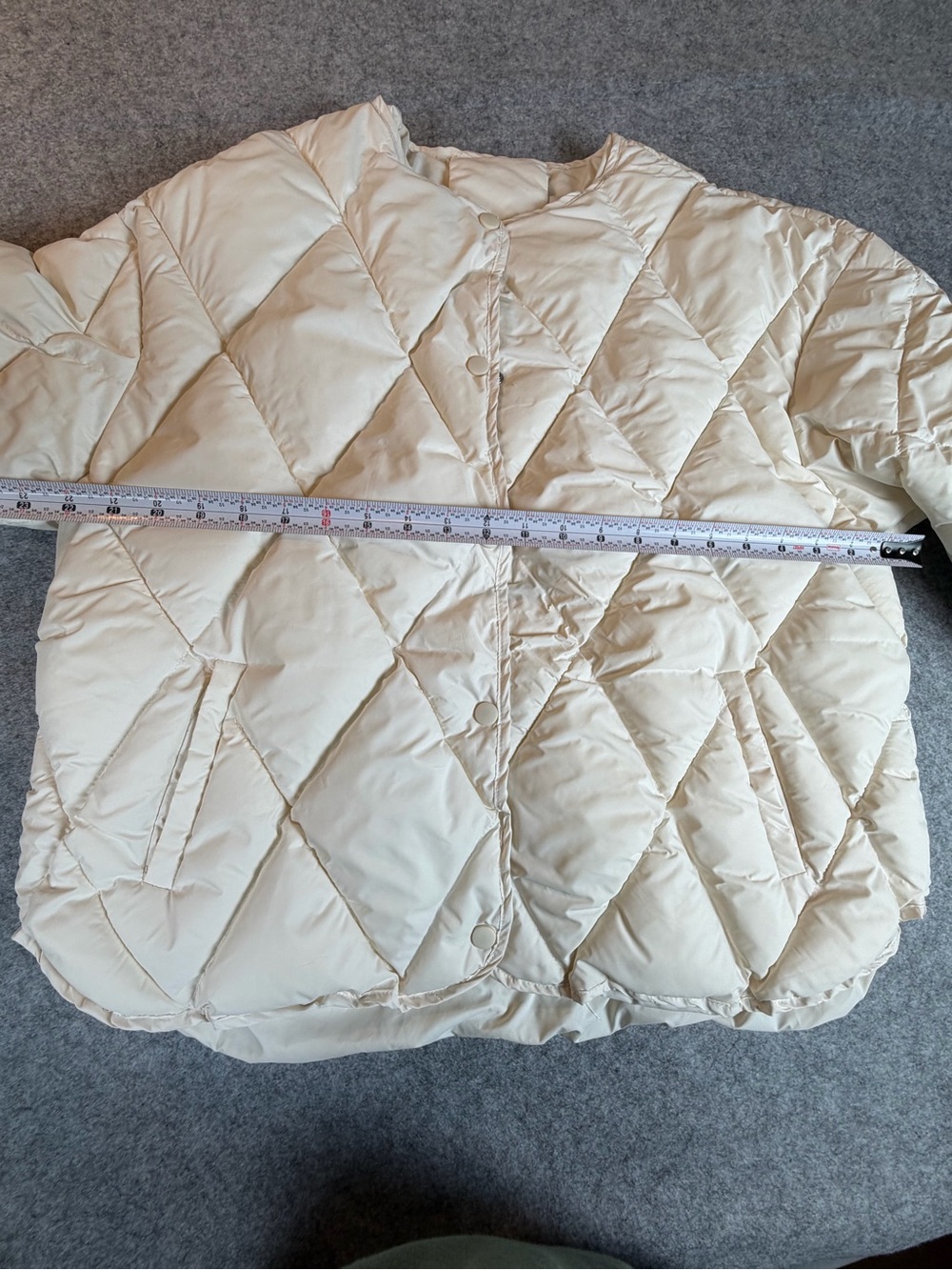 Women's Cream Quilted Puffer Jacket Oversized Soft Girl Minimalist no size tag - Picture 7 of 8